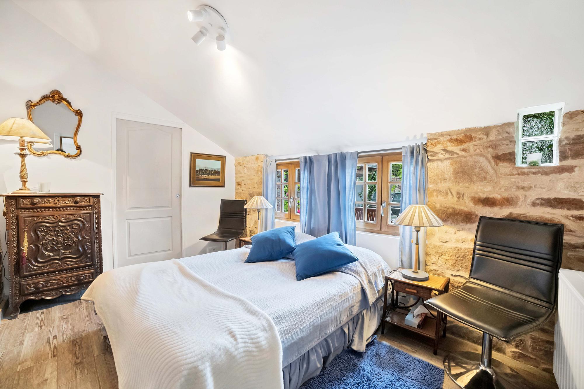 Chambre avec lit double du Gîte